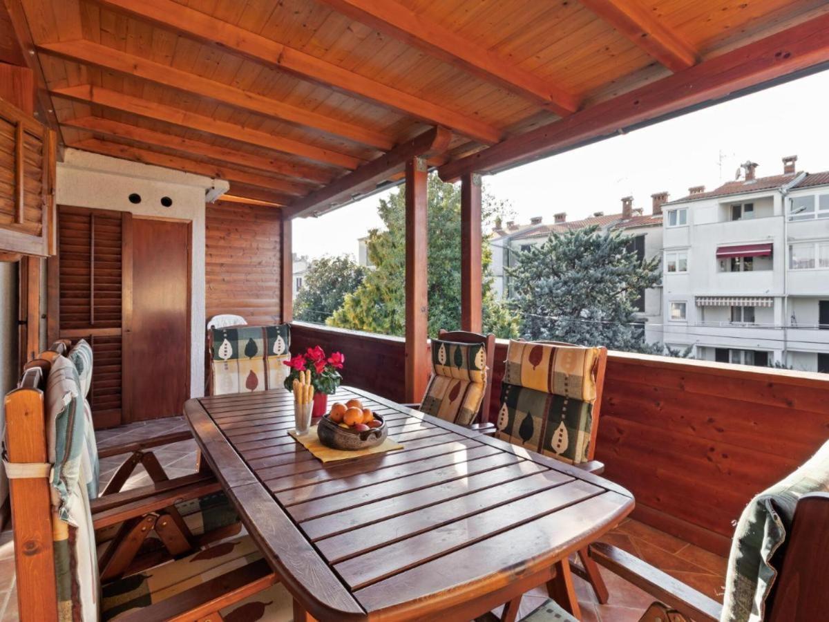 Olivia Apartamento Poreč Exterior foto